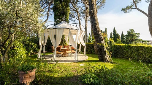 Villa Petre Terrasse