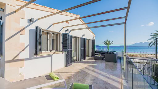 Holland Terrace/Veranda