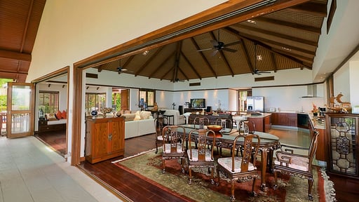 Villa Phala 1 Dining area