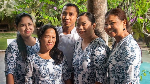 Villa Phinisi Villa staff
