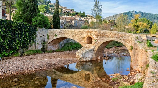 Villa Pi Tort Surroundings