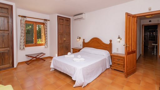 Villa Pi Tort Bedroom 1