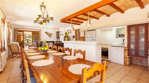 Villa Picafort Dining area