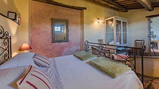 Villa Pienza Bedroom 1