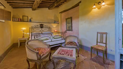 Villa Pienza Bedroom 1