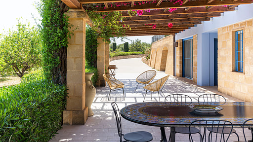 Villa Pigna Blue Dining area
