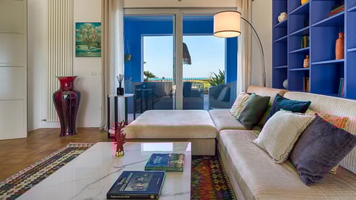 Villa Pigna Blue Salon