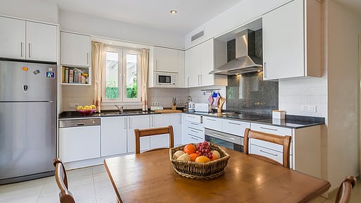 Villa Pinaret Kitchen