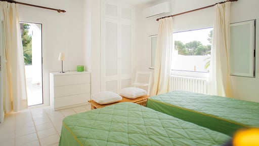 Villa Pineda Спальня 4