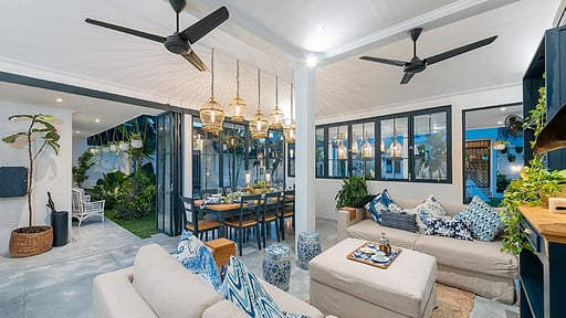 Villa Pintu Biru Living room