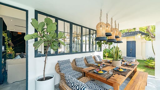 Villa Pintu Biru Dining area