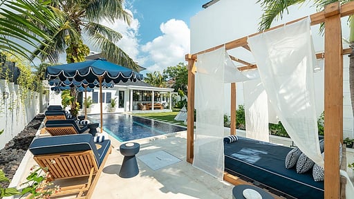 Villa Pintu Biru Swimming pool
