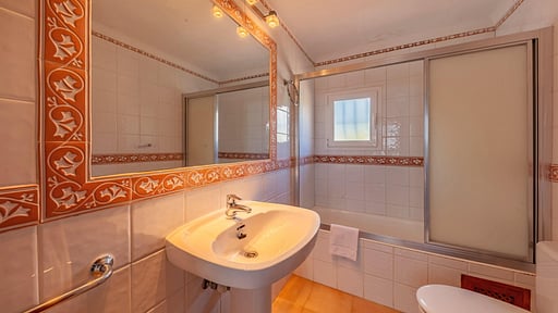 Villa Placeta Bedroom 1