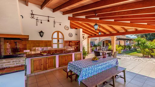Villa Placeta Dining area