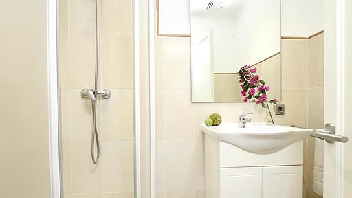 Villa Plana Bedroom 1