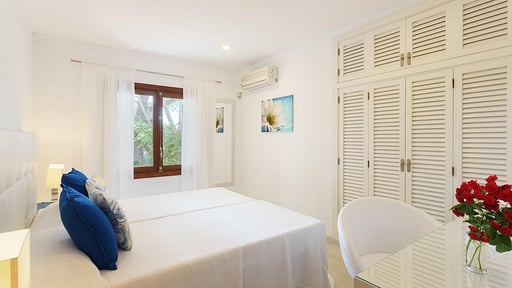 Villa Playa Bedroom 1