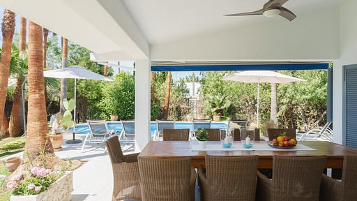 Villa Playa Dining area