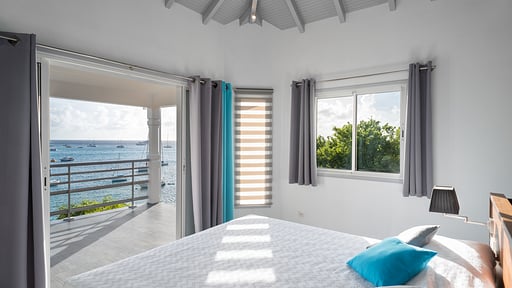 Villa Pleasure Bedroom 1