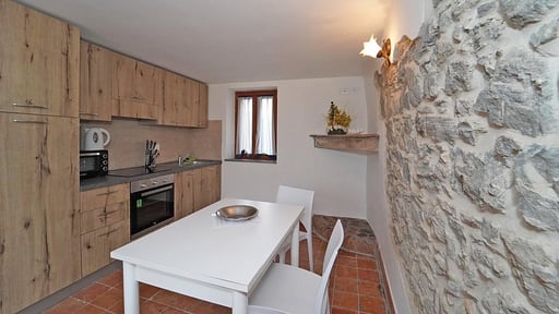 Villa Podere Dei Poeti Kitchen 1