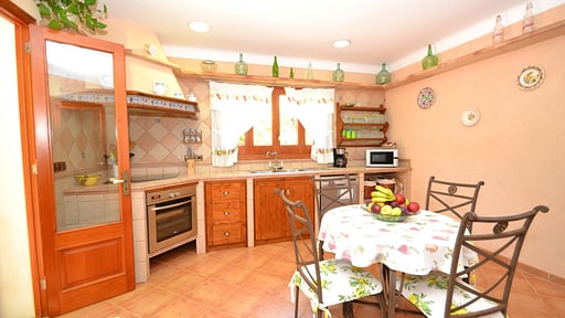 Finca Can Gamundí Kitchen