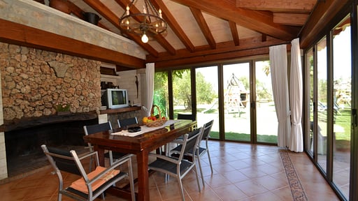 Finca Can Gamundí Dining area