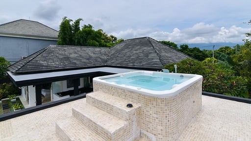 Villa Pondok Wahyu Sedana Jacuzzi