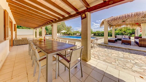 Villa Ponent Zona de comedor