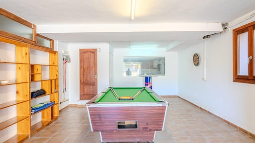 Villa Ponsada Billiard