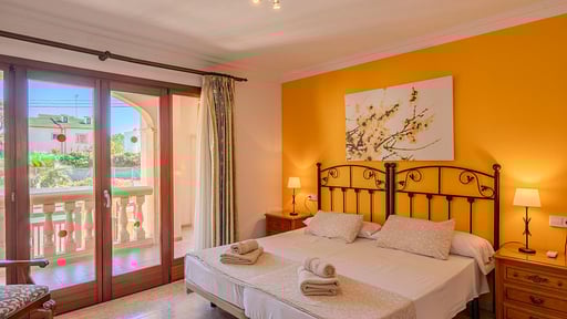 Villa Ponsada Bedroom 2