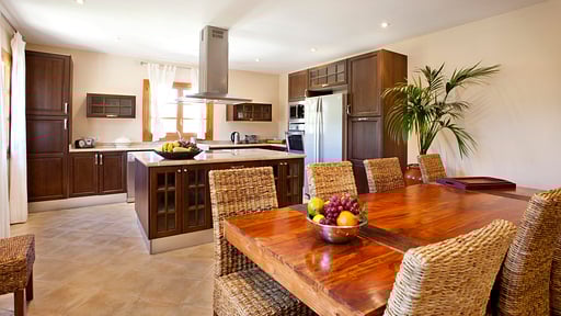 Villa Pontarro Pollensa Dining area