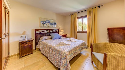 Villa Pontarro Slaapkamer 1