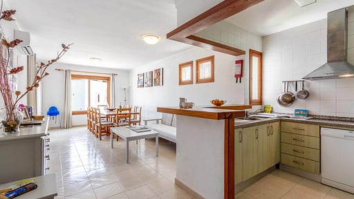 Villa Pou Tres Кухня