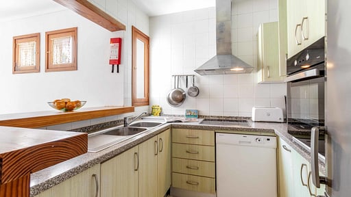 Villa Pou Tres Кухня