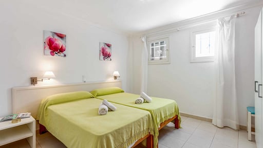 Villa Pou Tres Спальня 1