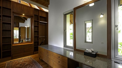 Villa Praison Bedroom 1