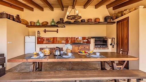 Villa Prital Обеденная зона