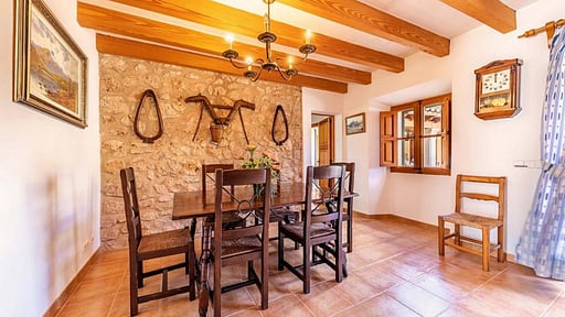 Villa Prital Обеденная зона