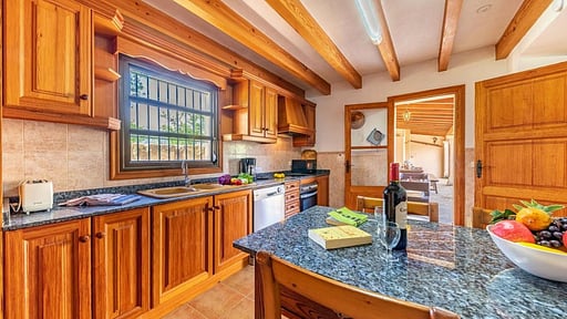 Villa Prital Кухня