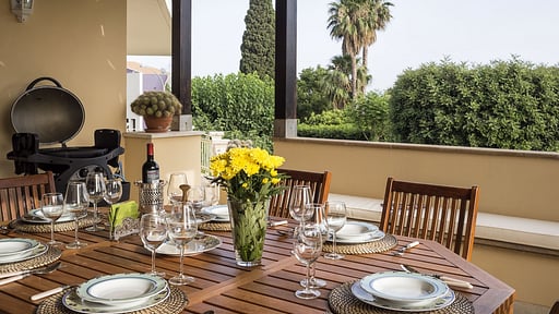 Profumo d'Oriente Dining area