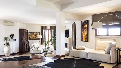 Profumo d'Oriente Living room