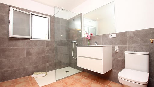 Villa Provenza Bedroom 2