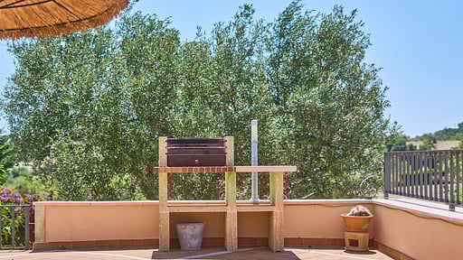 Villa Pujolet BBQ equipment