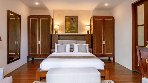 Villa Pulung Bedroom 3