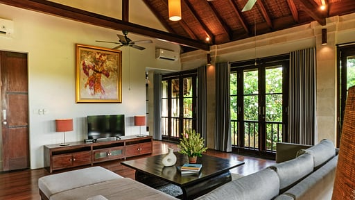 Villa Pulung Living room
