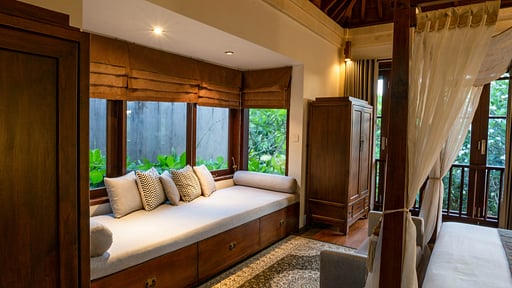 Villa Pulung Bedroom 1