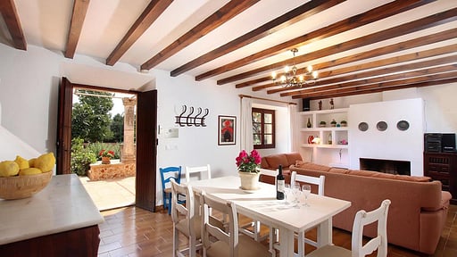 Villa Punxa Dining area