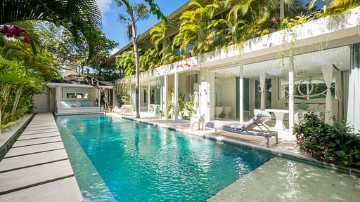 Villa Puro Blanco Swimming pool