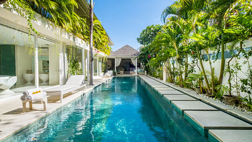 Villa Puro Blanco Swimming pool