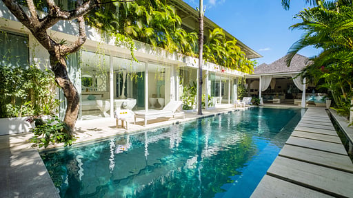 Villa Puro Blanco Swimming pool