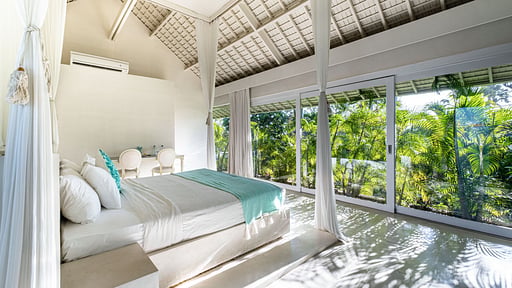 Villa Puro Blanco Bedroom 4
